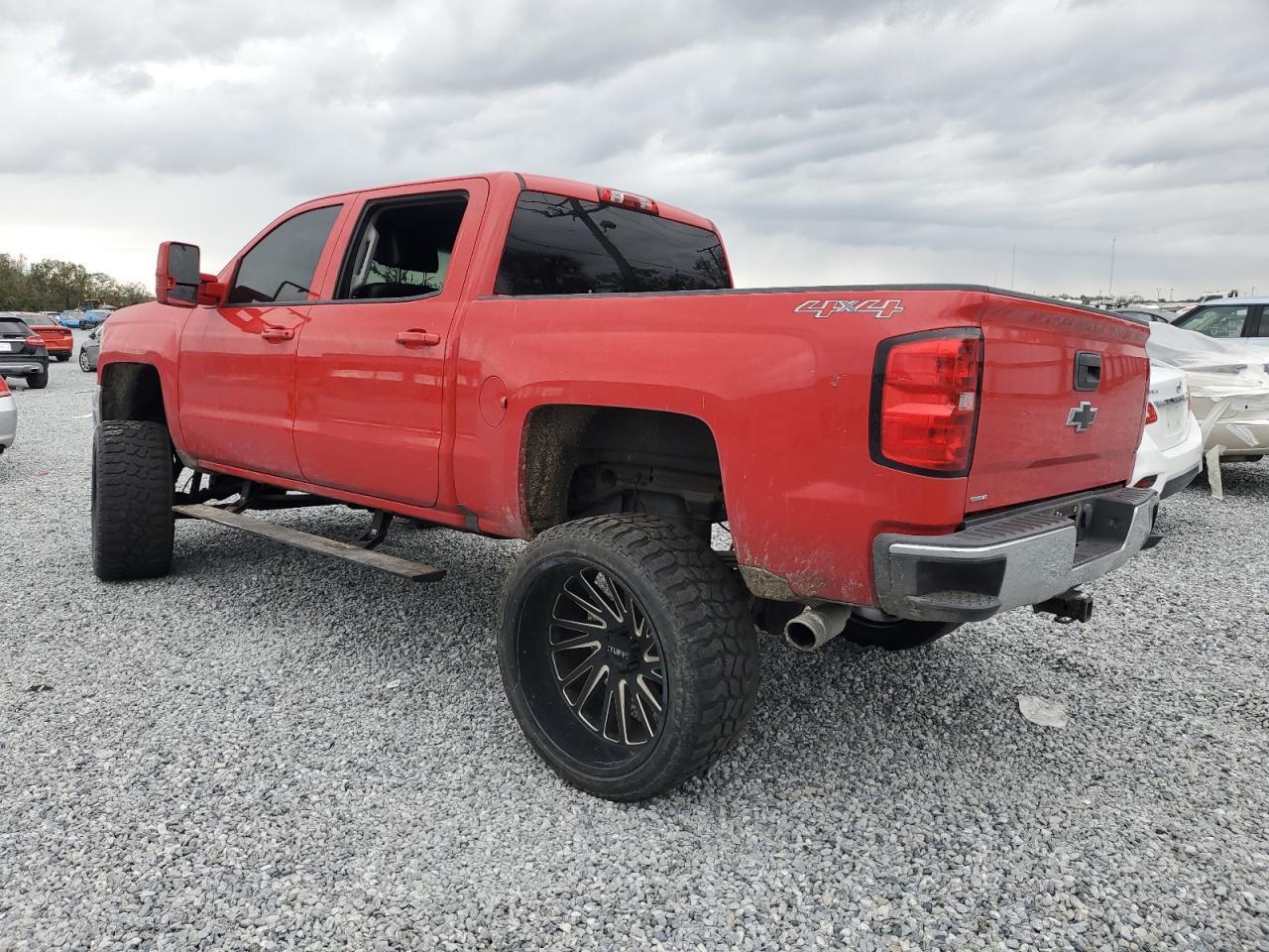 2016 CHEVROLET SILVERADO - Image 2