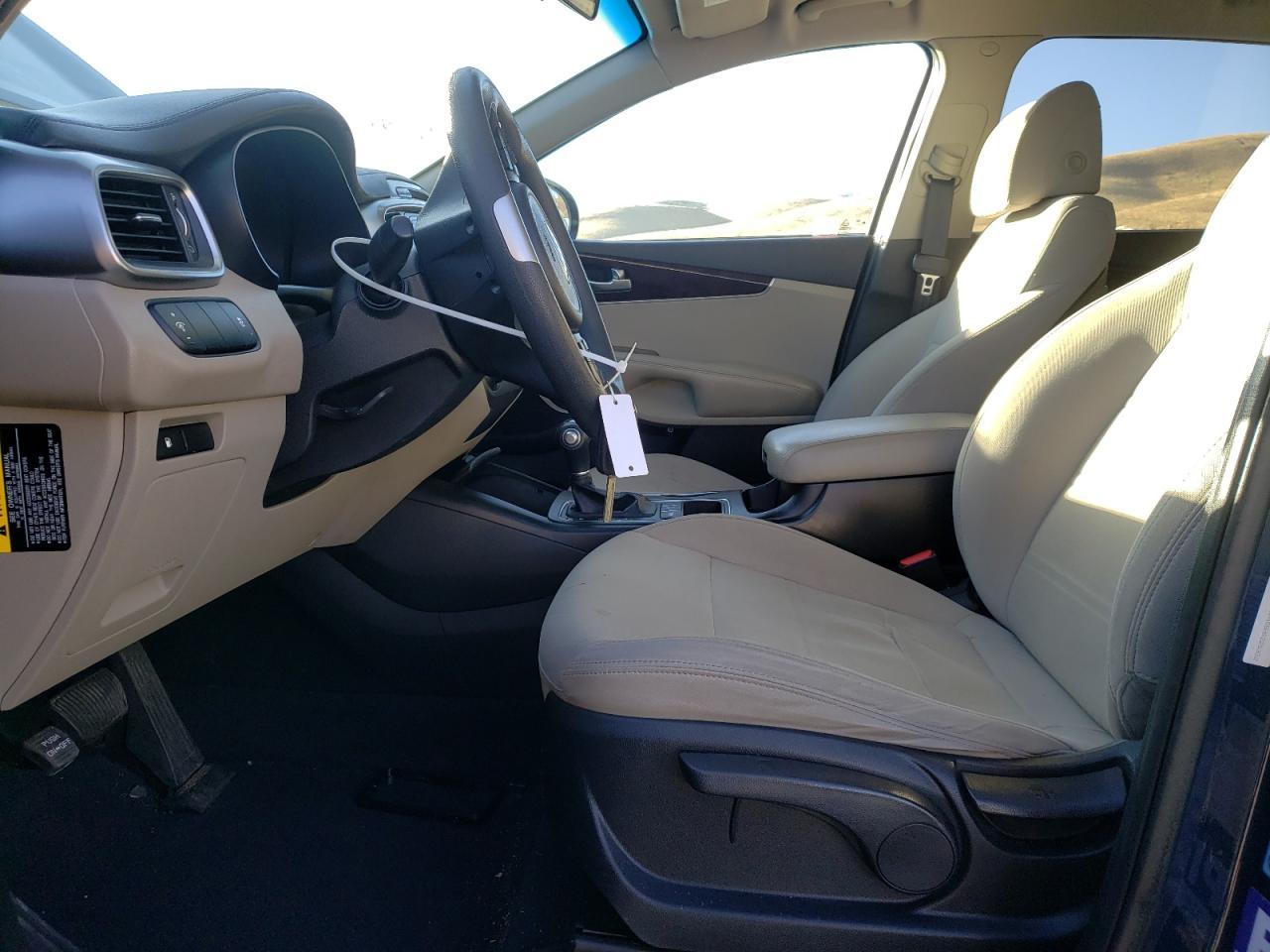 2017 KIA SORENTO LX - Image 7