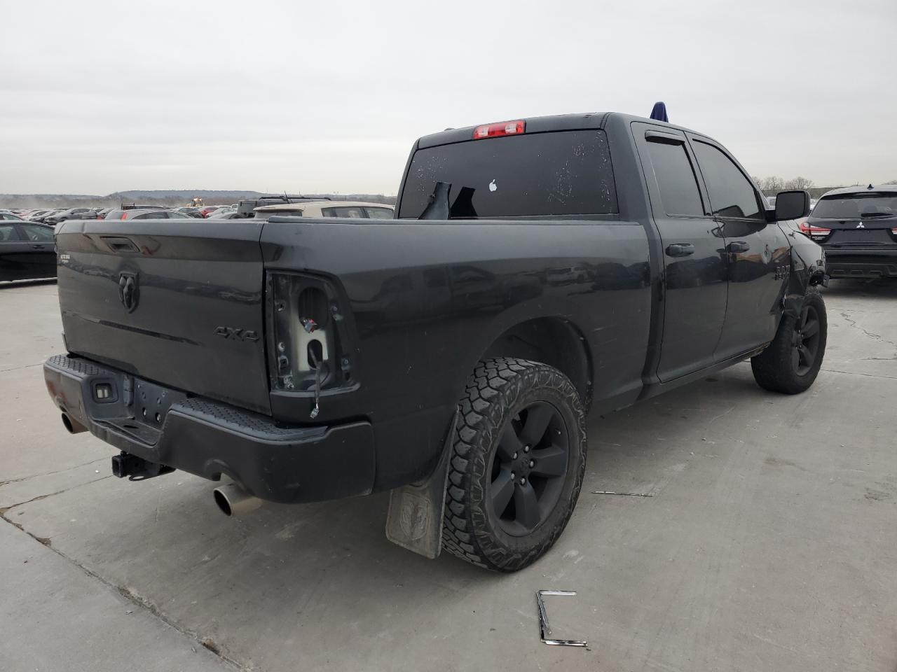 2017 RAM 1500 ST - Фото 3