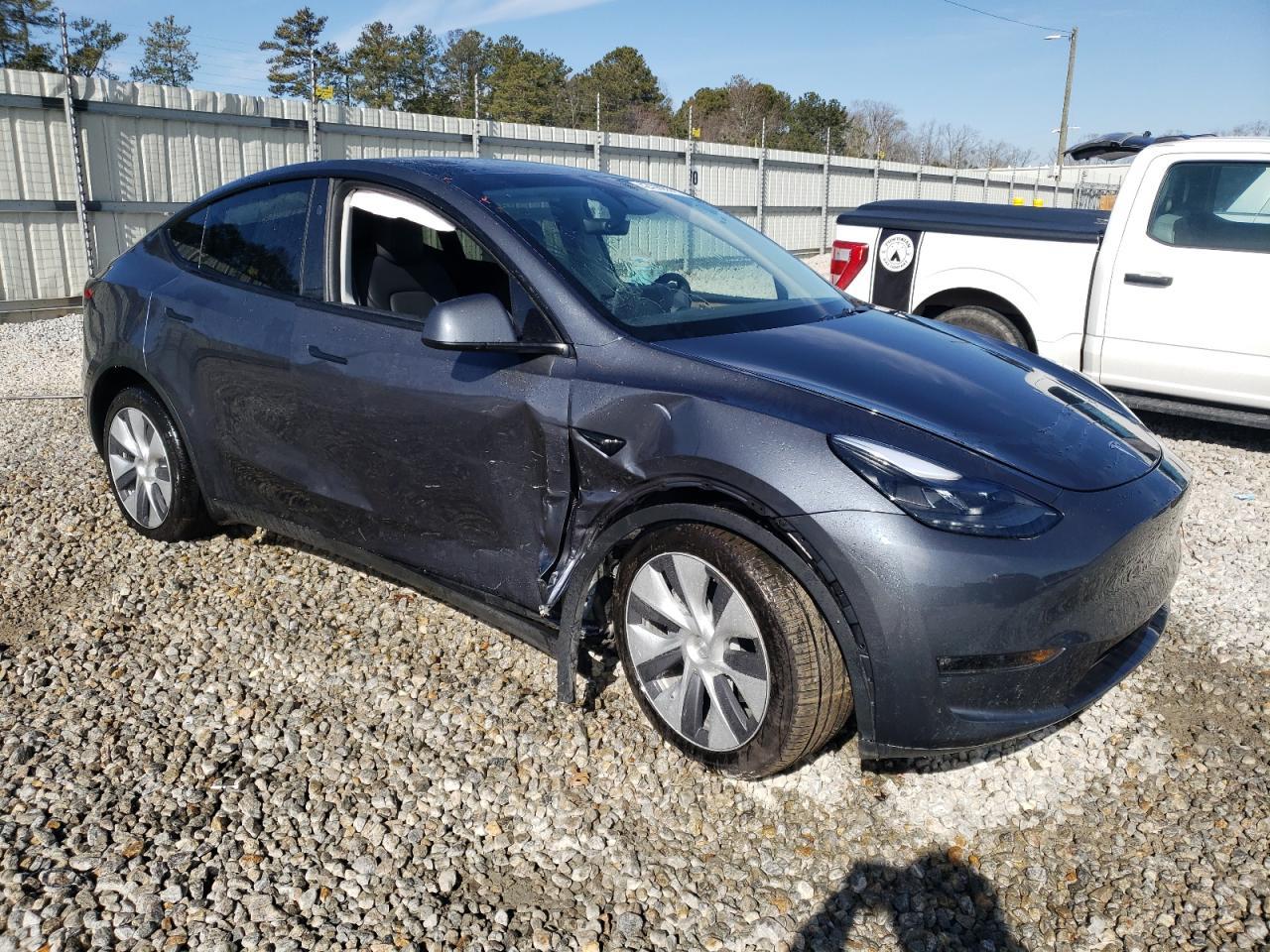 2023 TESLA MODEL Y - Image 4