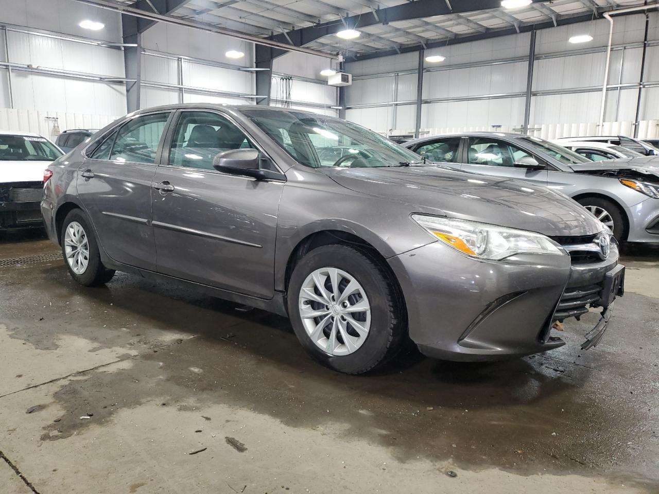 2017 TOYOTA CAMRY LE - Фото 4