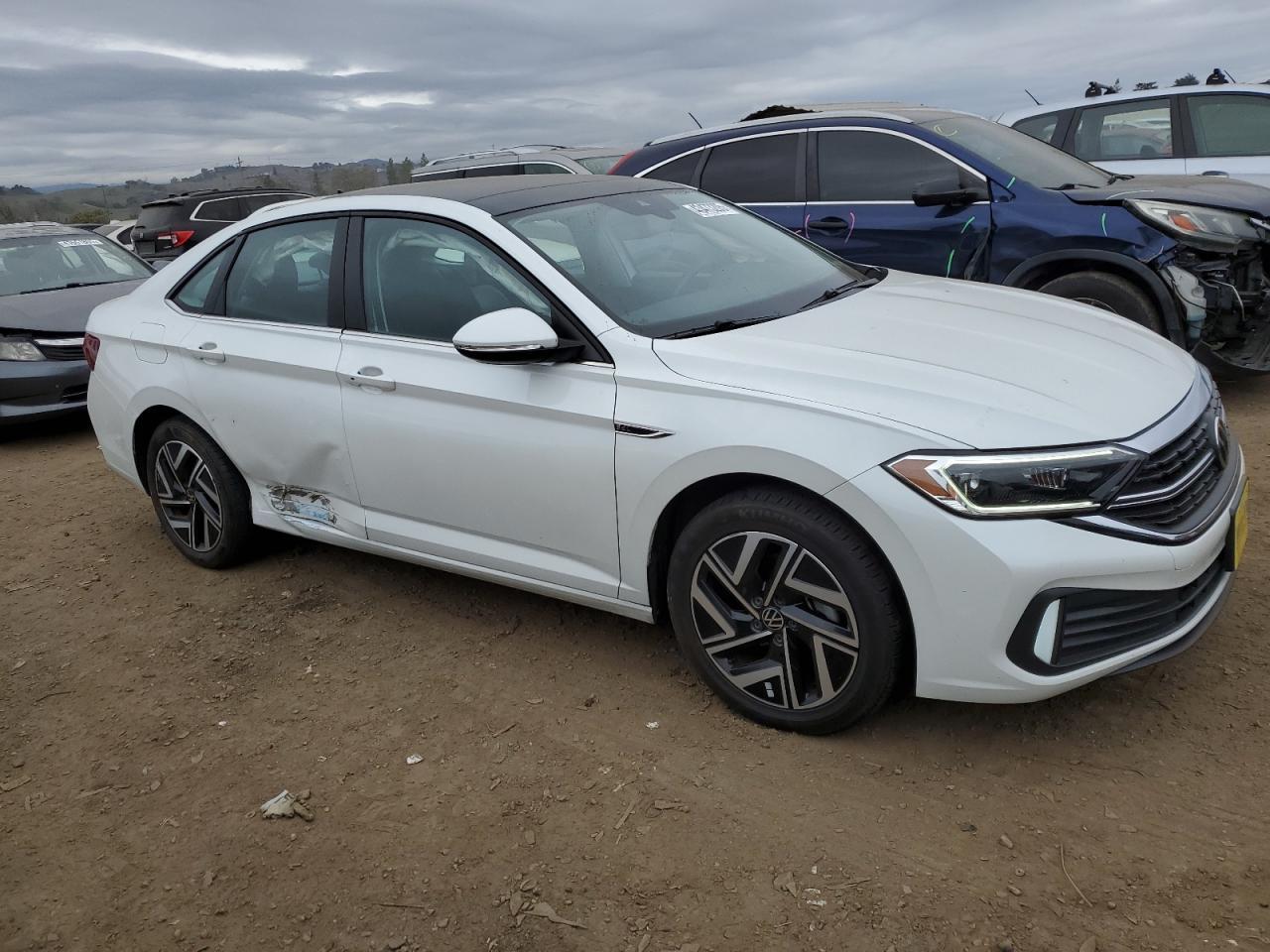 2023 VOLKSWAGEN JETTA SEL - Image 4