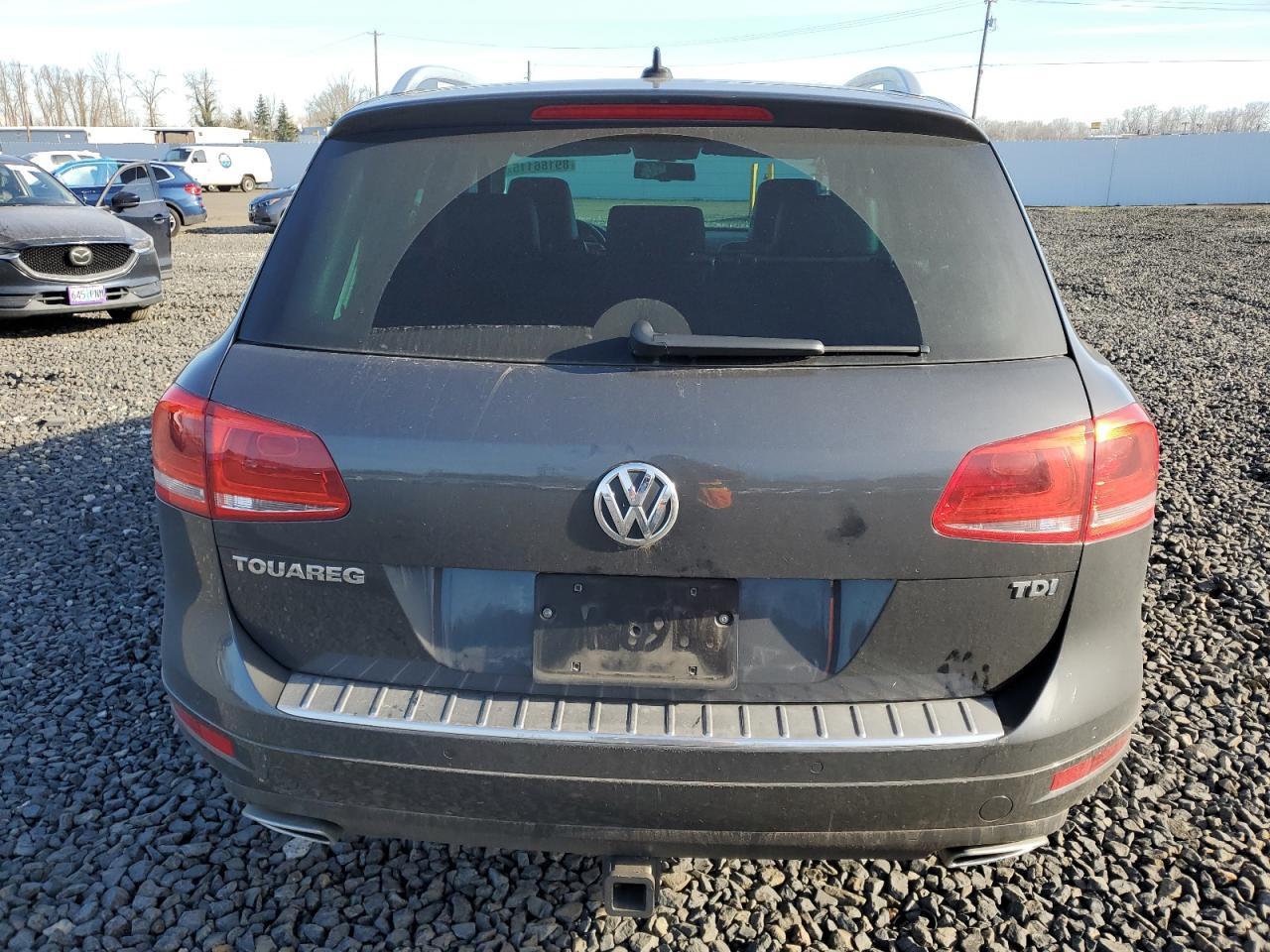 2012 VOLKSWAGEN TOUAREG V6 - Image 6