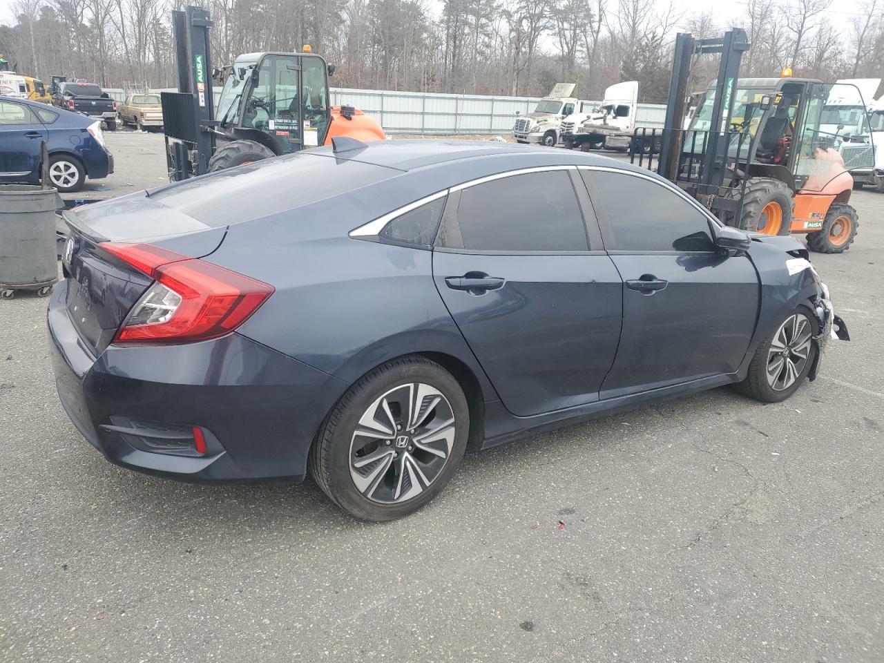 2018 HONDA CIVIC EX - Image 3
