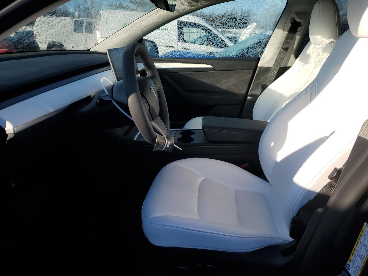 2024 TESLA MODEL Y - Image 7