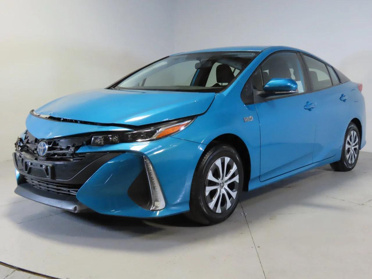 2022 TOYOTA PRIUS PRIM - Фото 2