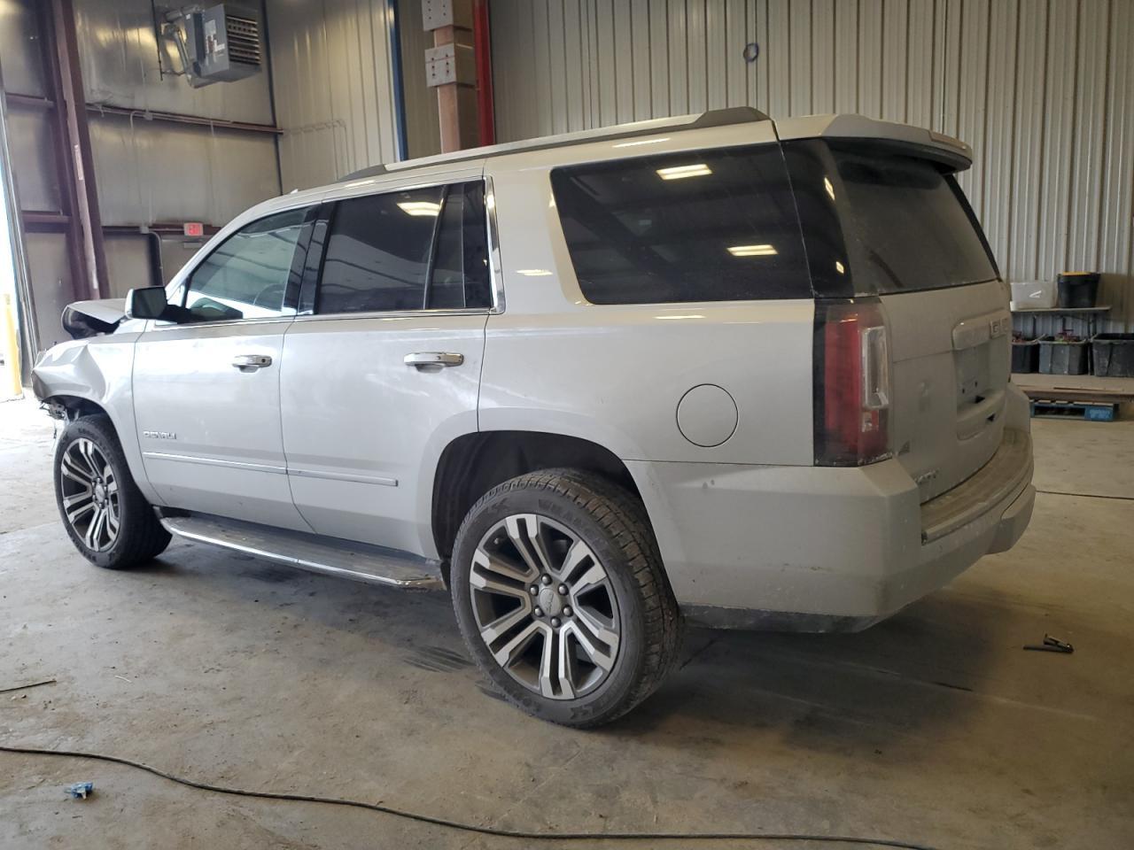 2017 GMC YUKON DENA - Фото 2