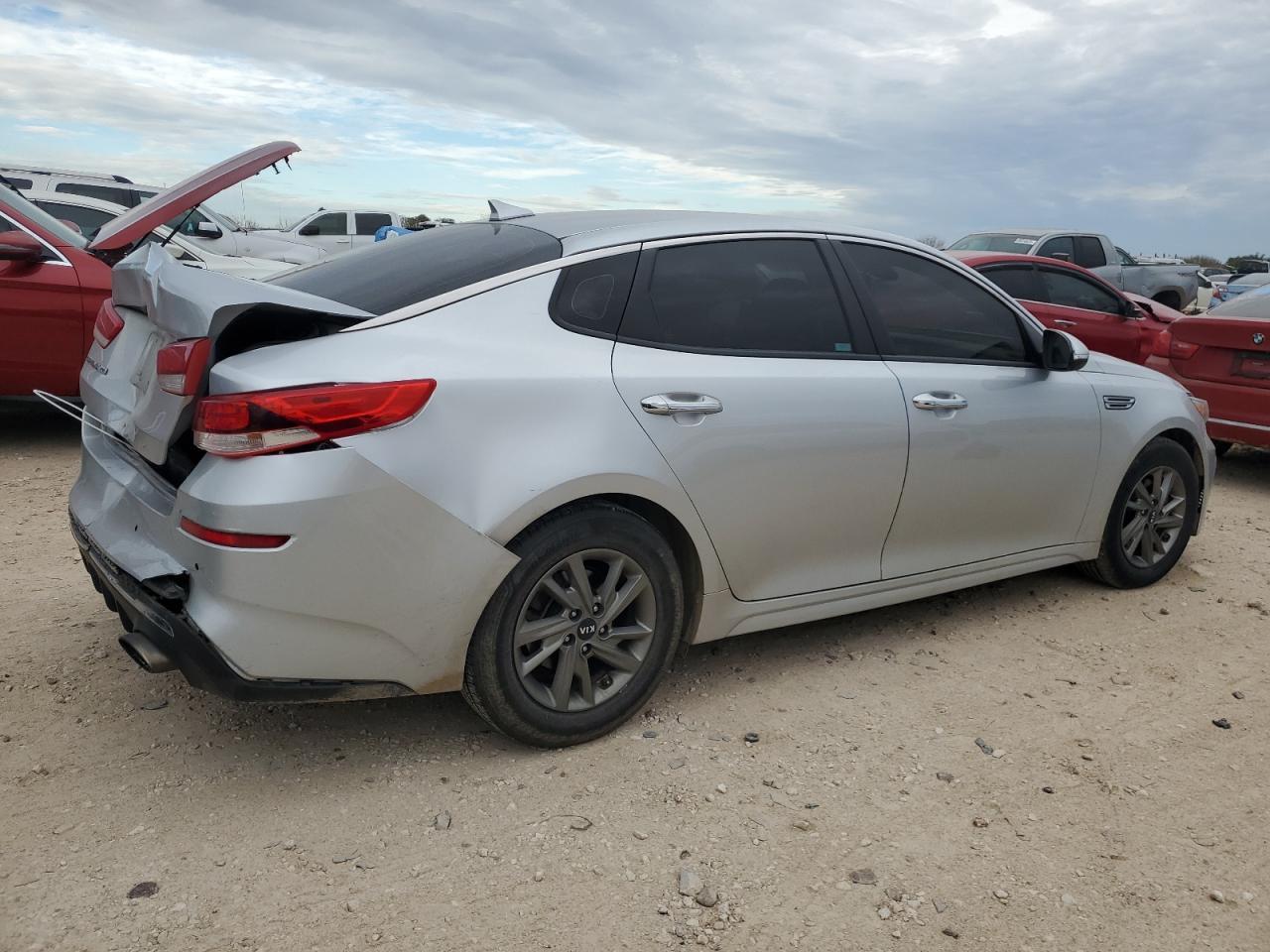 2019 KIA OPTIMA LX - Фото 3