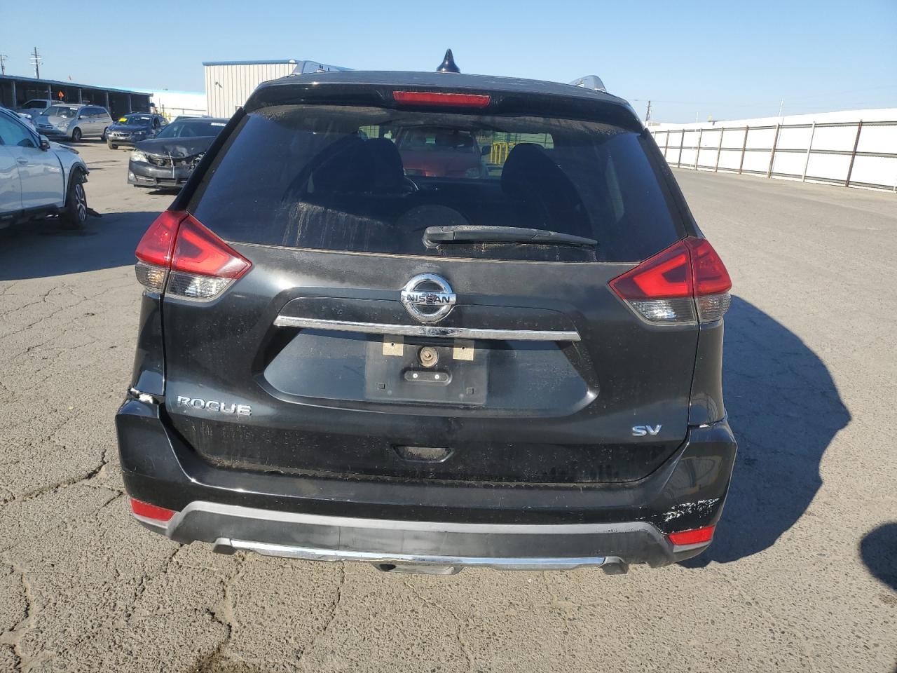2017 NISSAN ROGUE S - Фото 6