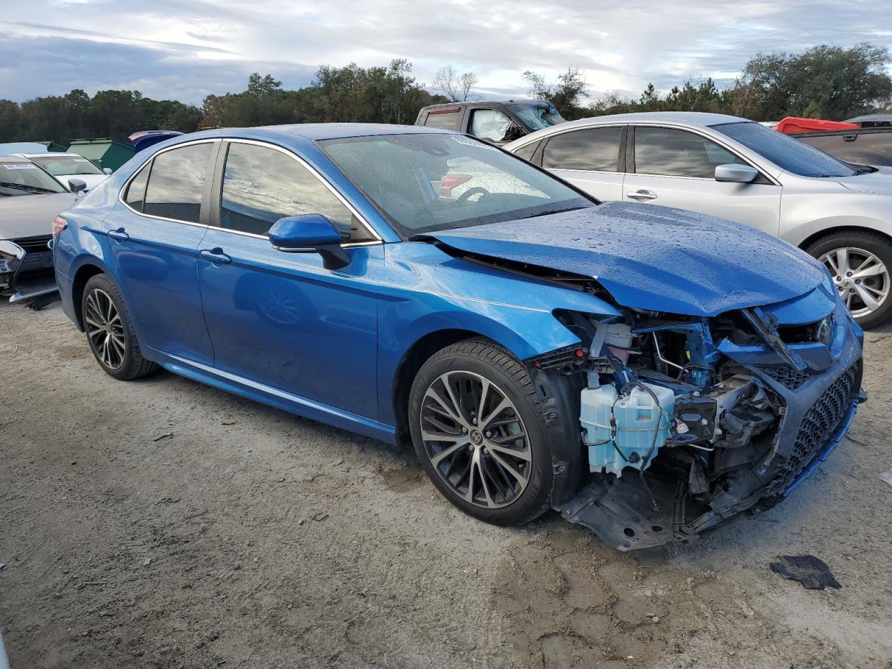 2020 TOYOTA CAMRY SE - Фото 4