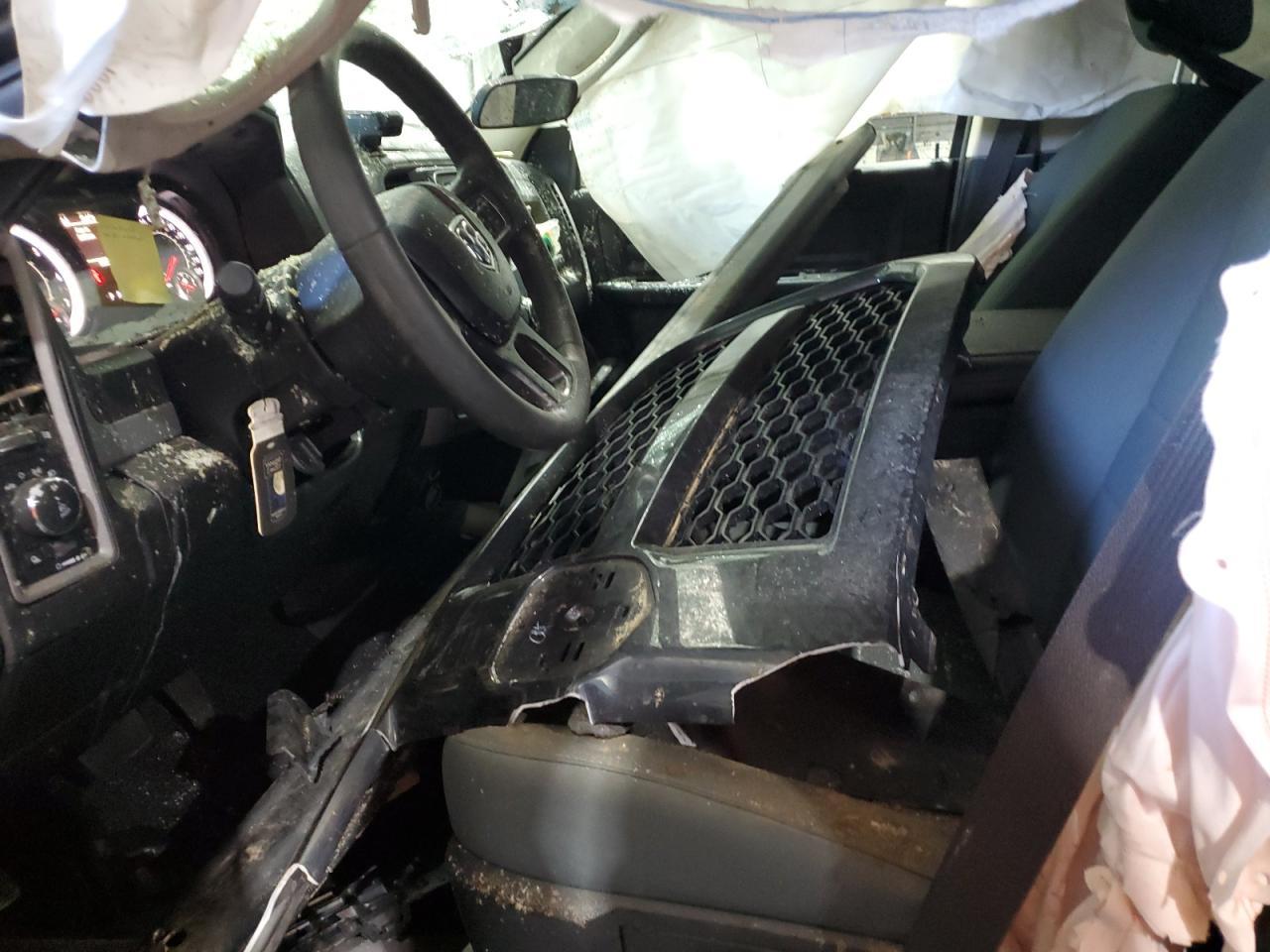 2018 RAM 1500 ST - Image 7