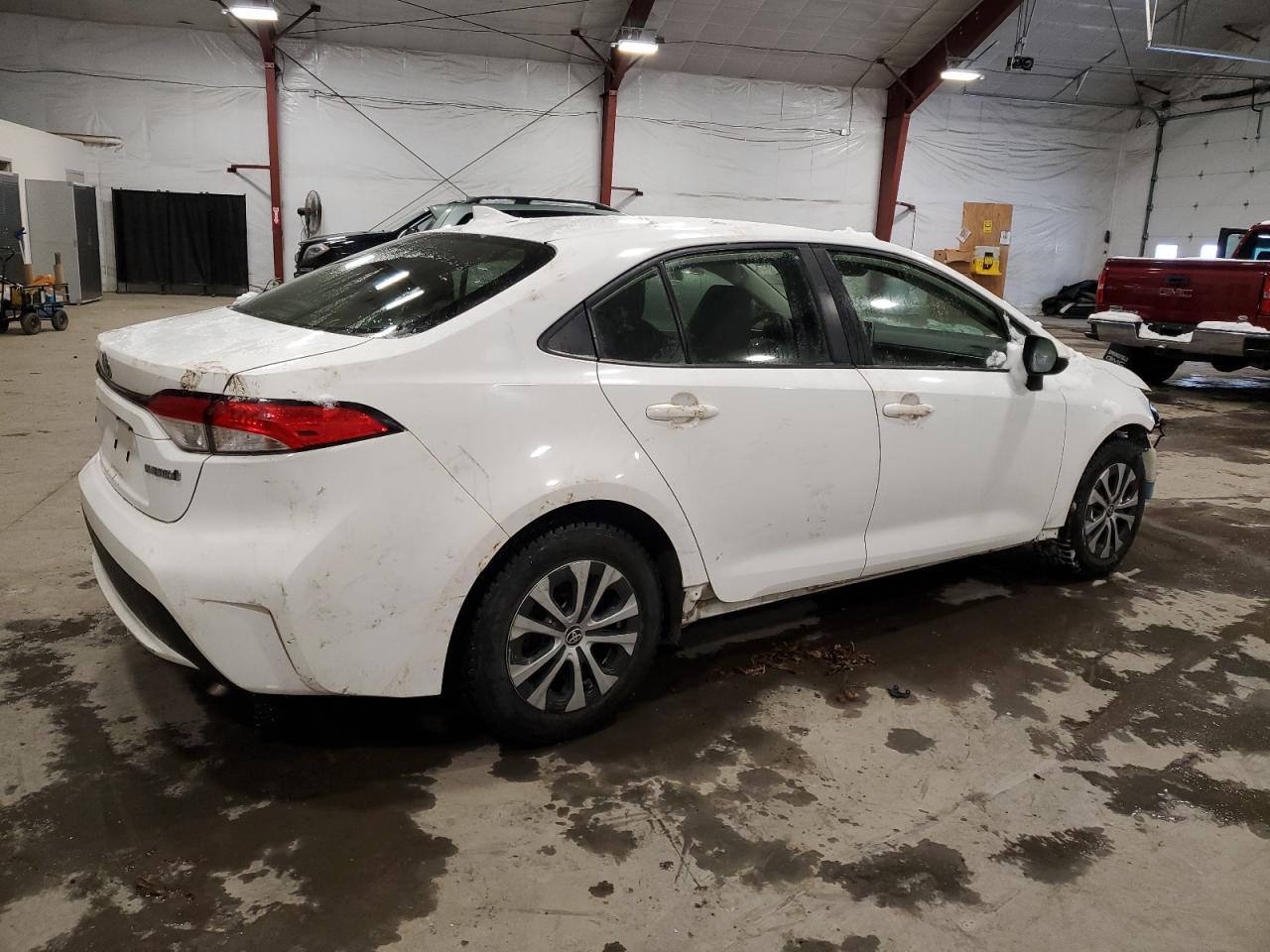 2020 TOYOTA COROLLA LE - Фото 3