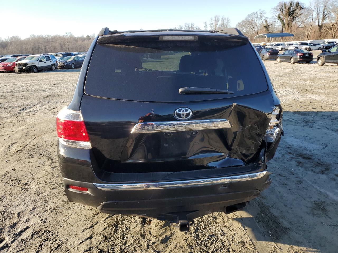 2011 TOYOTA HIGHLANDER - Фото 6