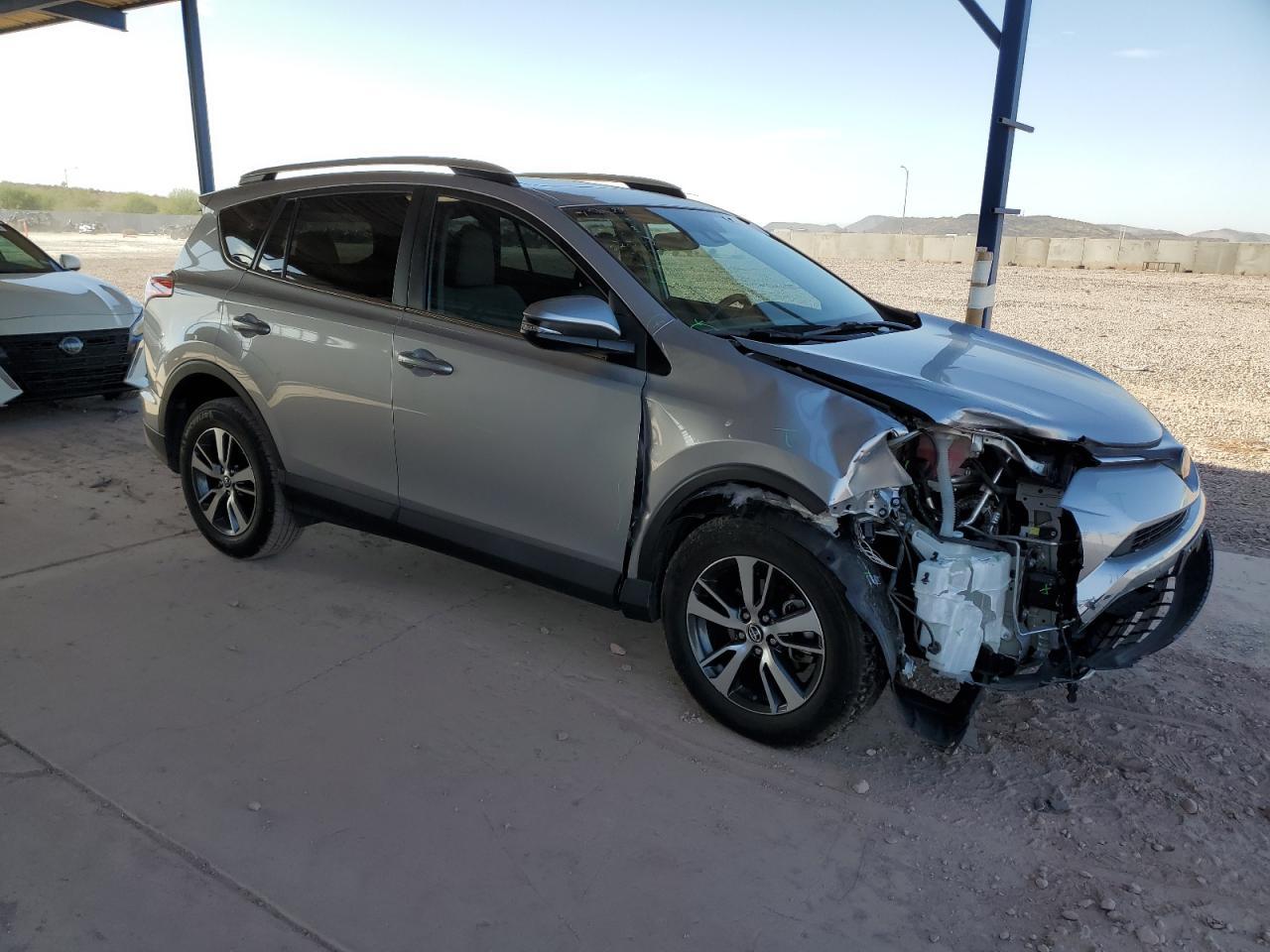 2016 TOYOTA RAV4 XLE - Image 4