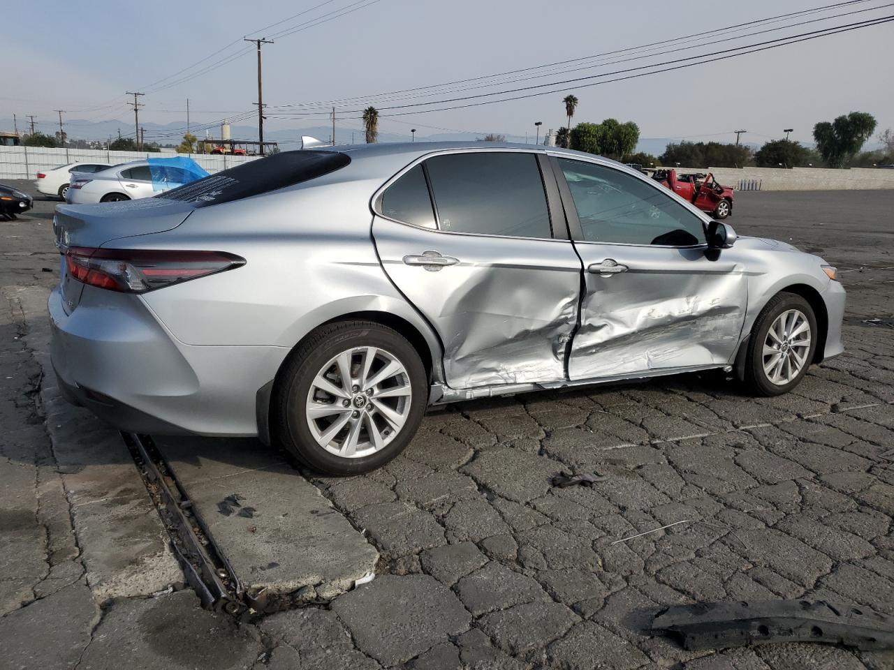 2024 TOYOTA CAMRY LE - Фото 3