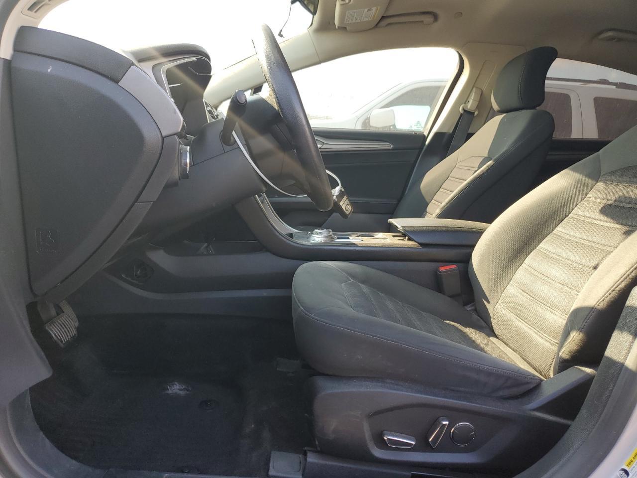 2017 FORD FUSION SE - Фото 7