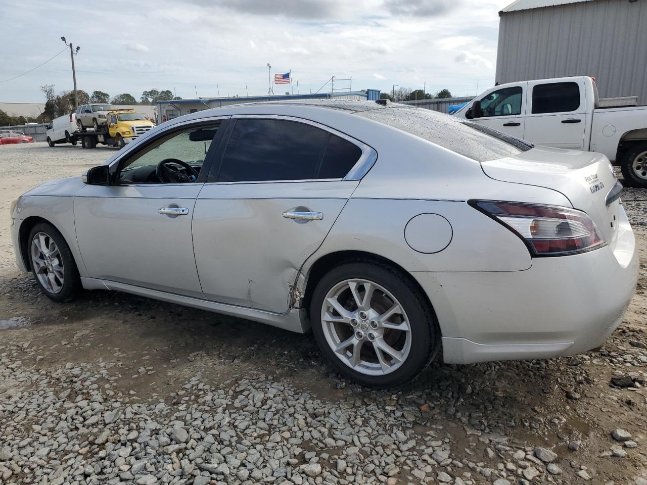2014 NISSAN MAXIMA S - Image 2
