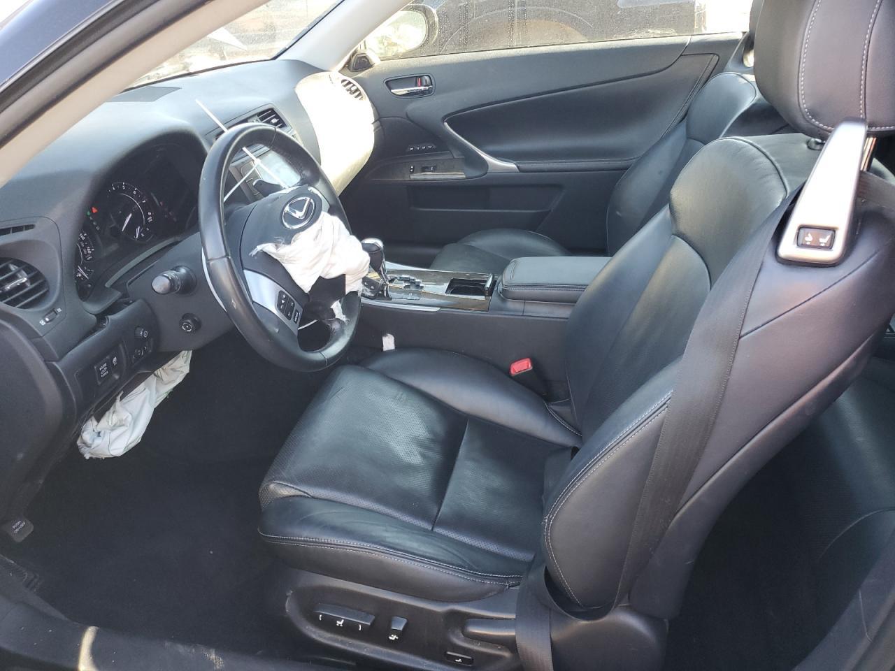 2011 LEXUS IS 250 - Image 7