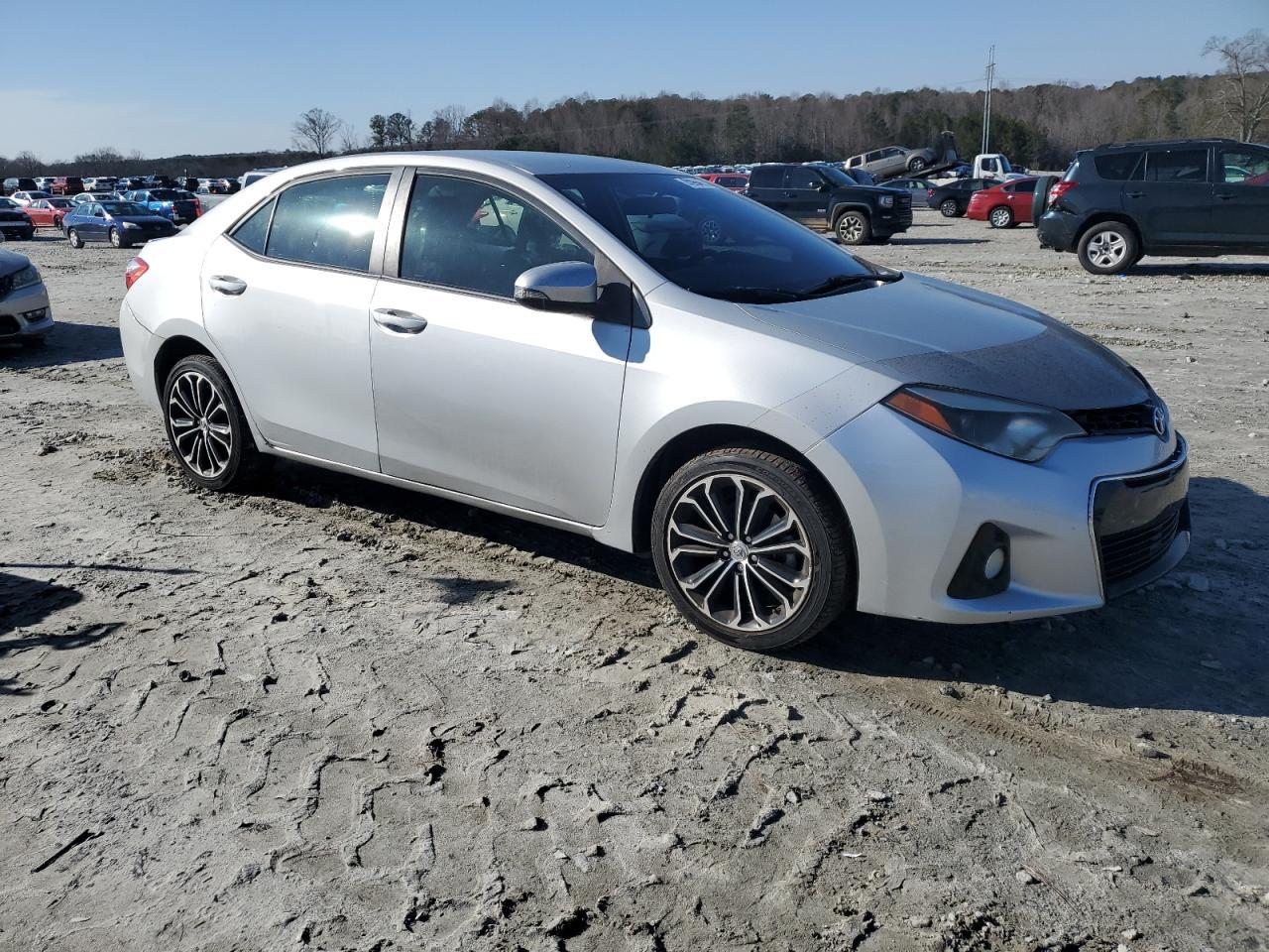 2015 TOYOTA COROLLA L - Image 4
