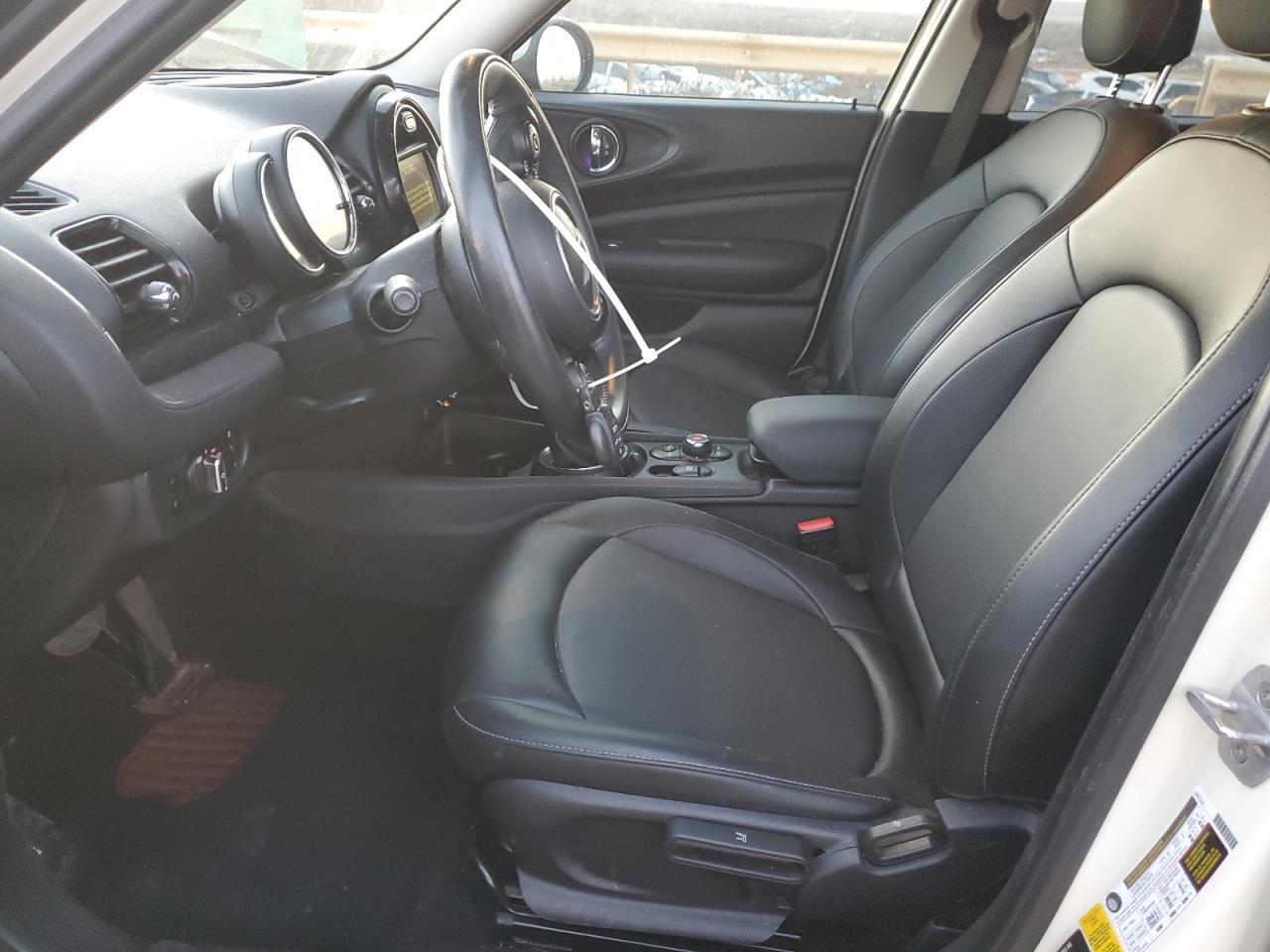 2017 MINI COOPER CLU - Image 7