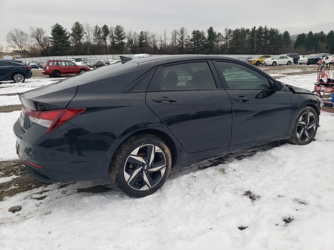 2023 HYUNDAI ELANTRA SE - Image 3