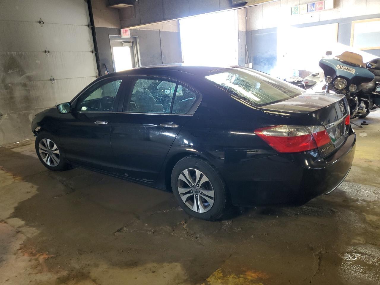2014 HONDA ACCORD LX - Image 2
