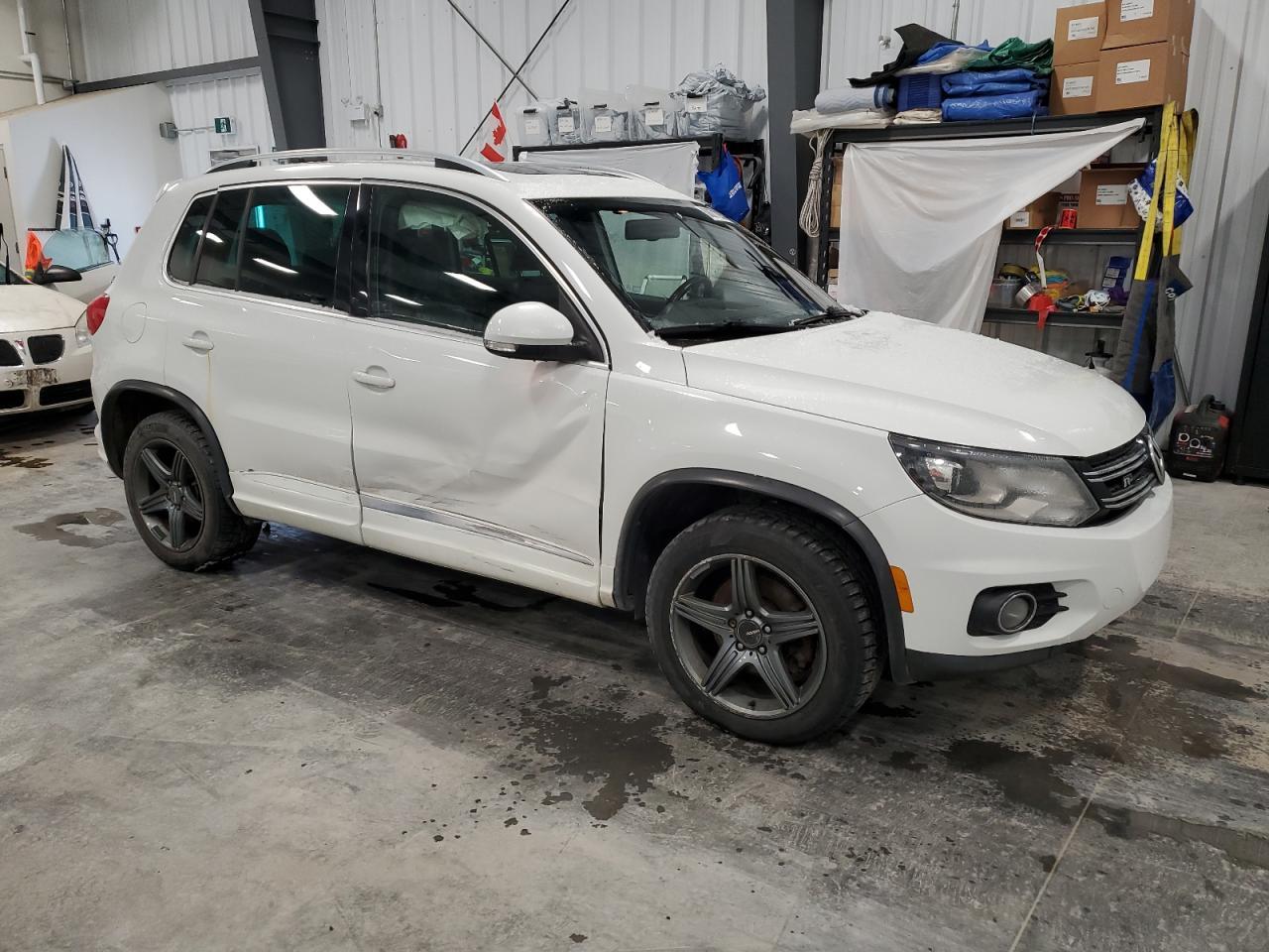 2015 VOLKSWAGEN TIGUAN S - Фото 4