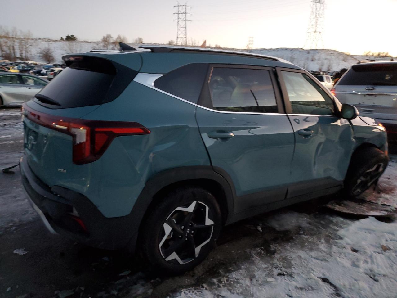 2024 KIA SELTOS EX - Image 3
