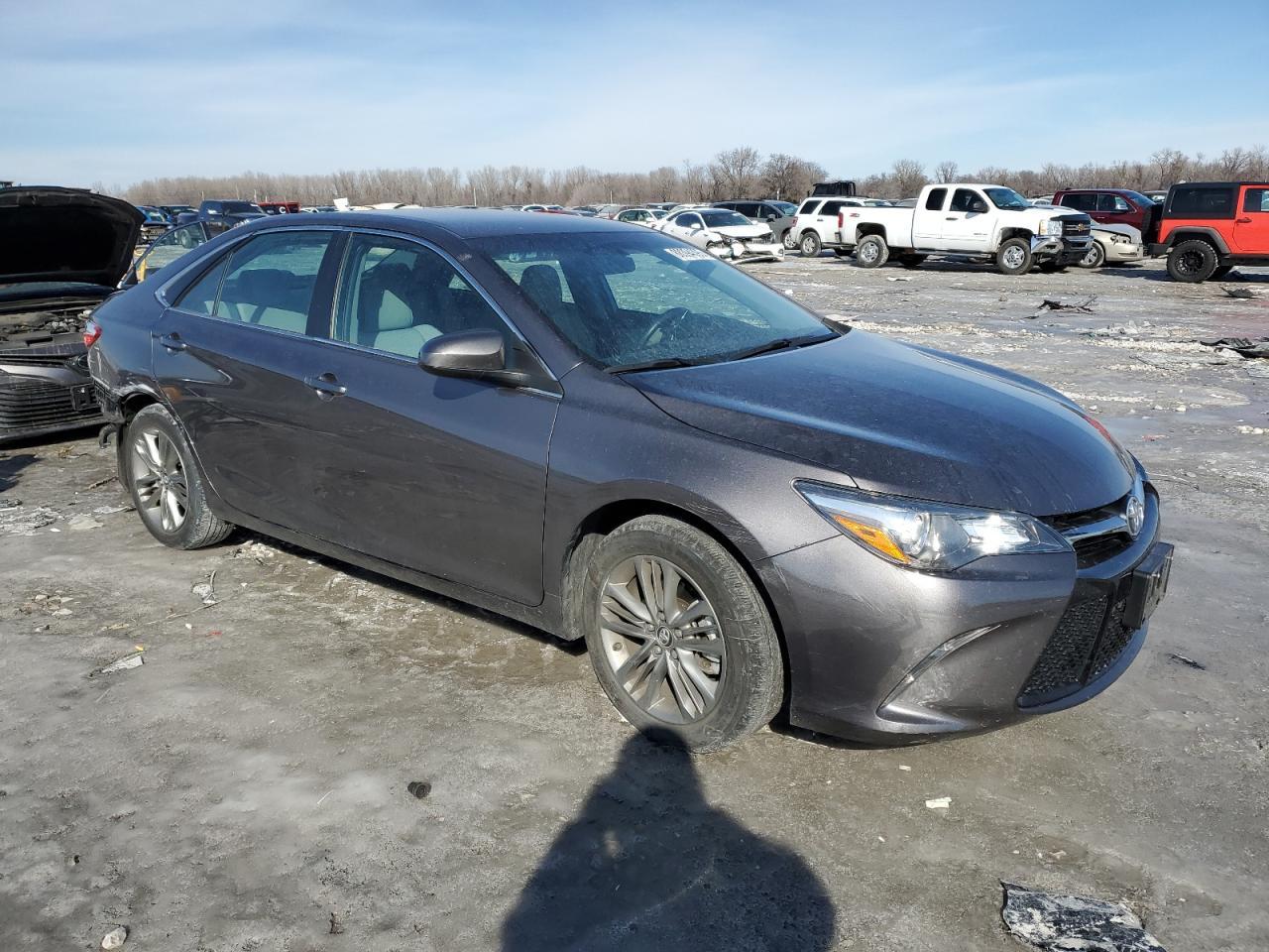 2016 TOYOTA CAMRY LE - Фото 4