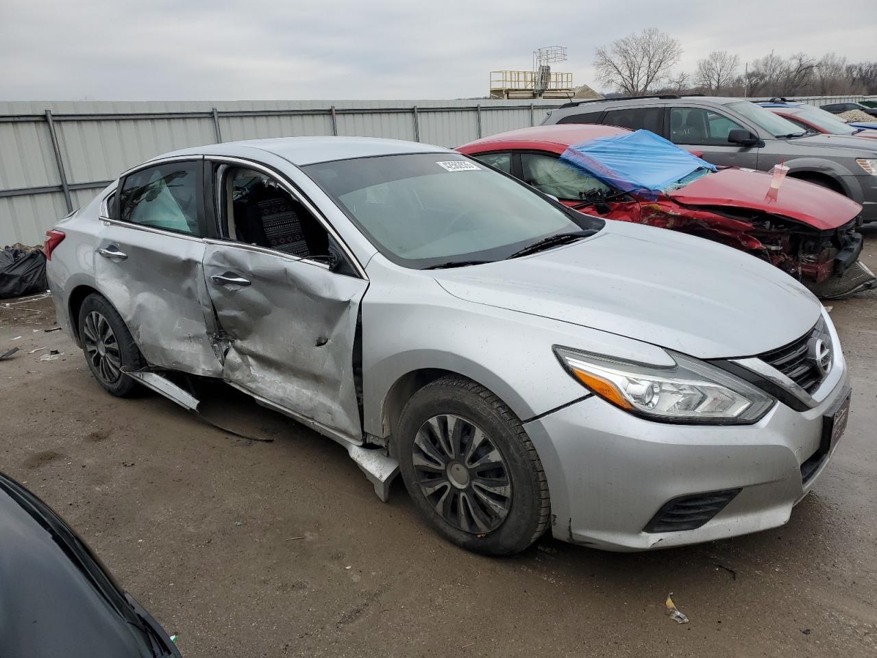 2017 NISSAN ALTIMA 2.5 - Image 4