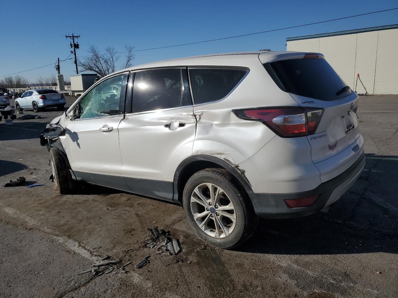 2017 FORD ESCAPE SE - Фото 2
