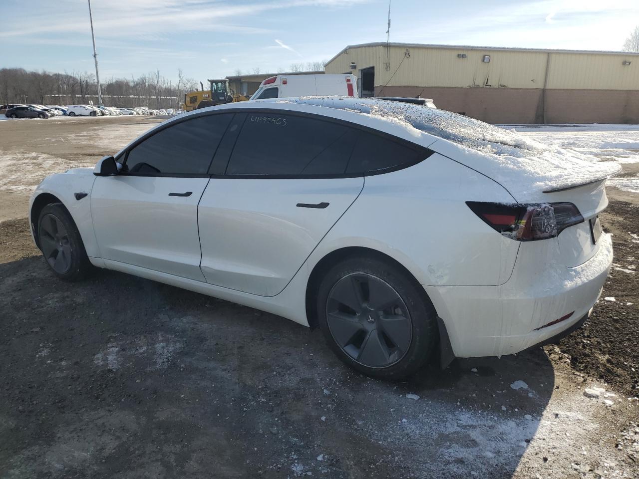 2023 TESLA MODEL 3 - Фото 2