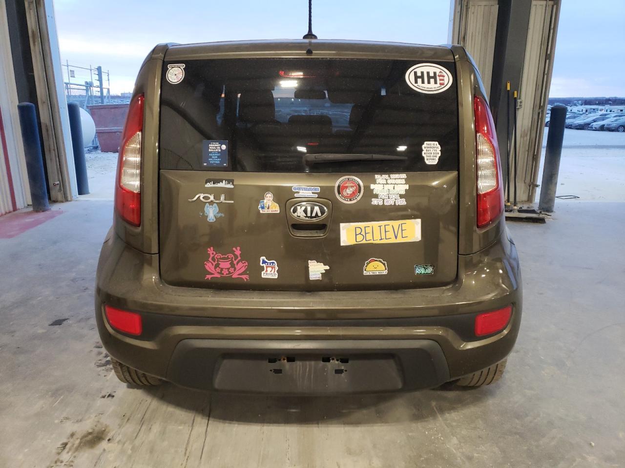 2013 KIA SOUL + - Image 6