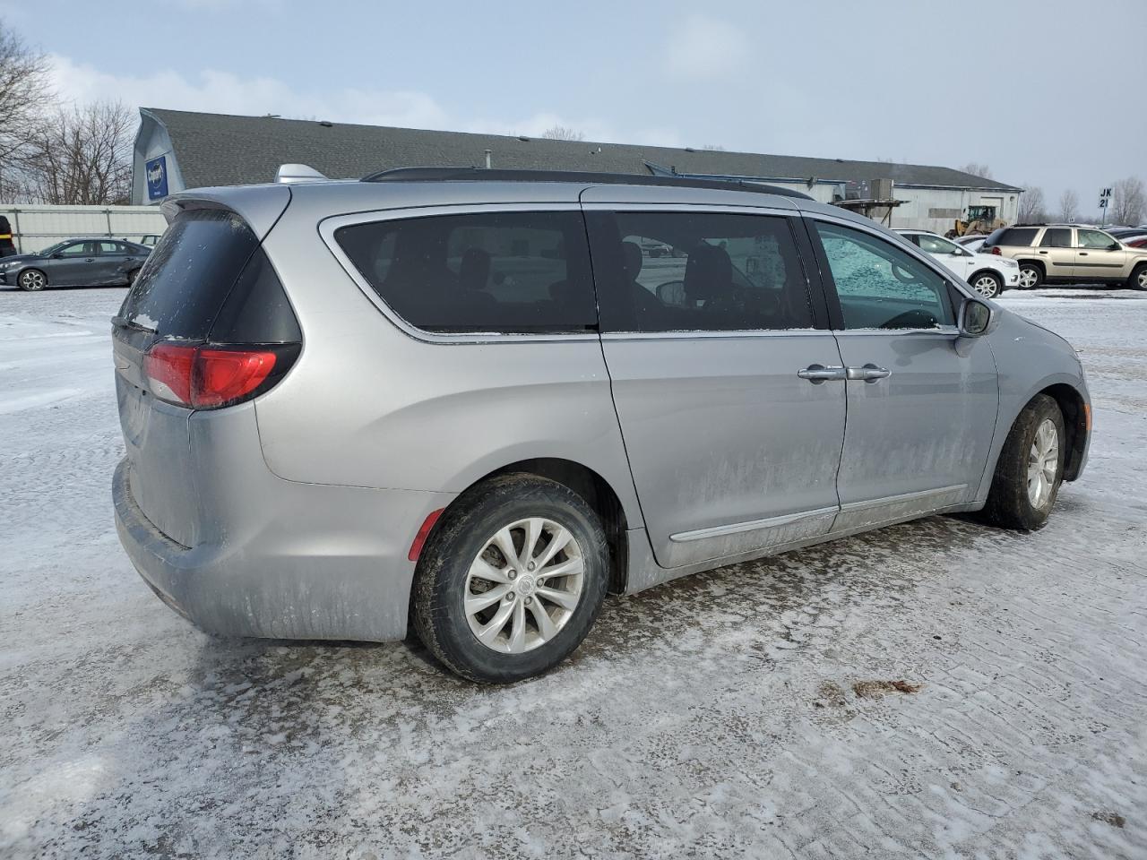 2017 CHRYSLER PACIFICA T - Фото 3