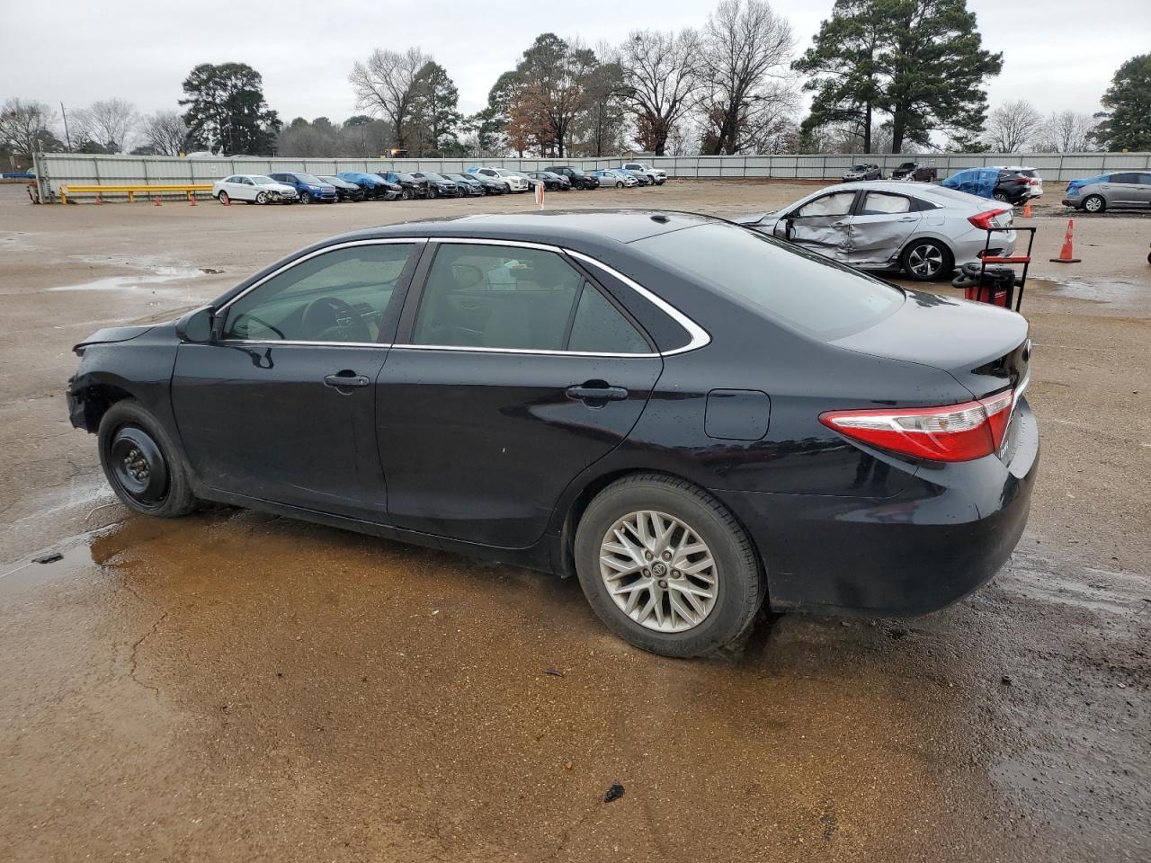 2017 TOYOTA CAMRY LE - Image 2