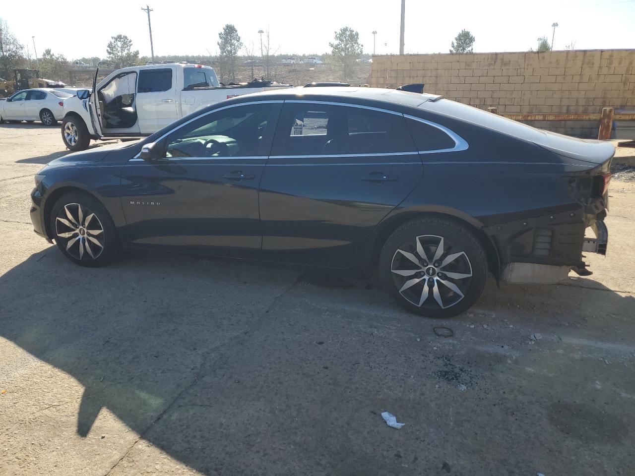 2017 CHEVROLET MALIBU LT - Image 2