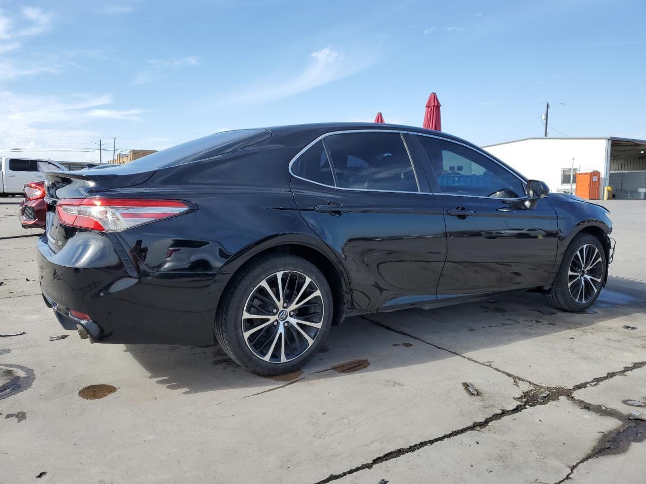 2018 TOYOTA CAMRY L - Image 3
