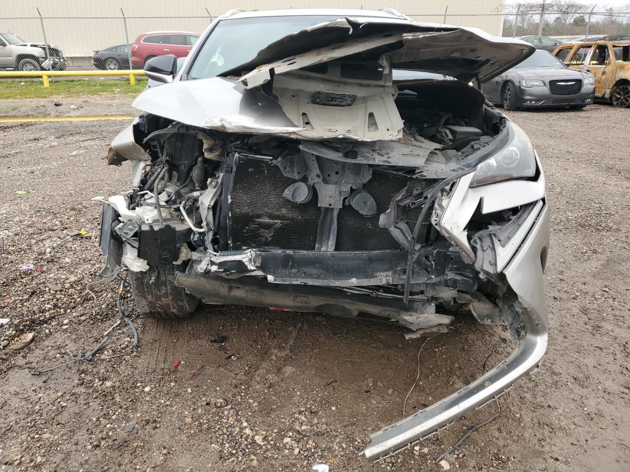 2016 LEXUS NX 200T BA - Фото 5
