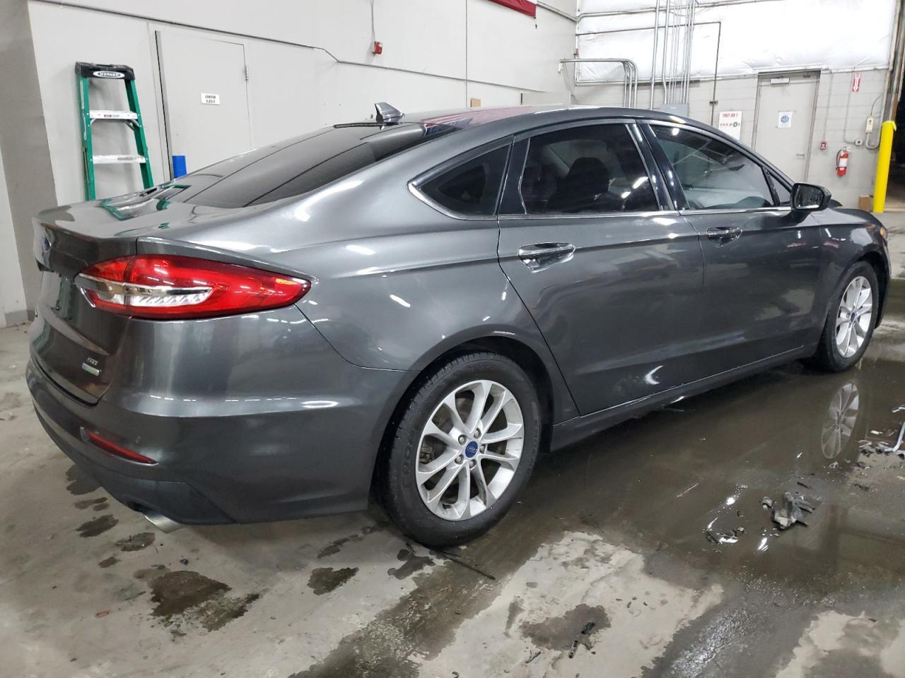 2020 FORD FUSION SE - Фото 3