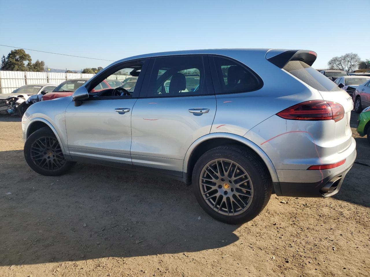 2018 PORSCHE CAYENNE - Фото 2