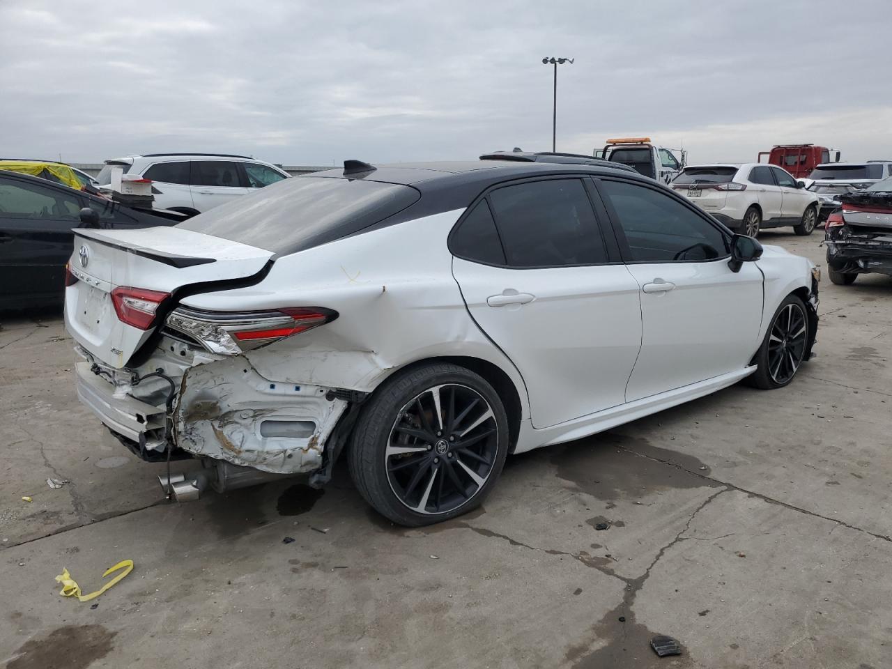 2019 TOYOTA CAMRY XSE - Фото 3