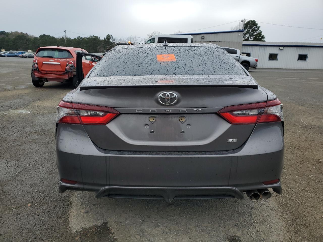 2021 TOYOTA CAMRY SE - Image 6