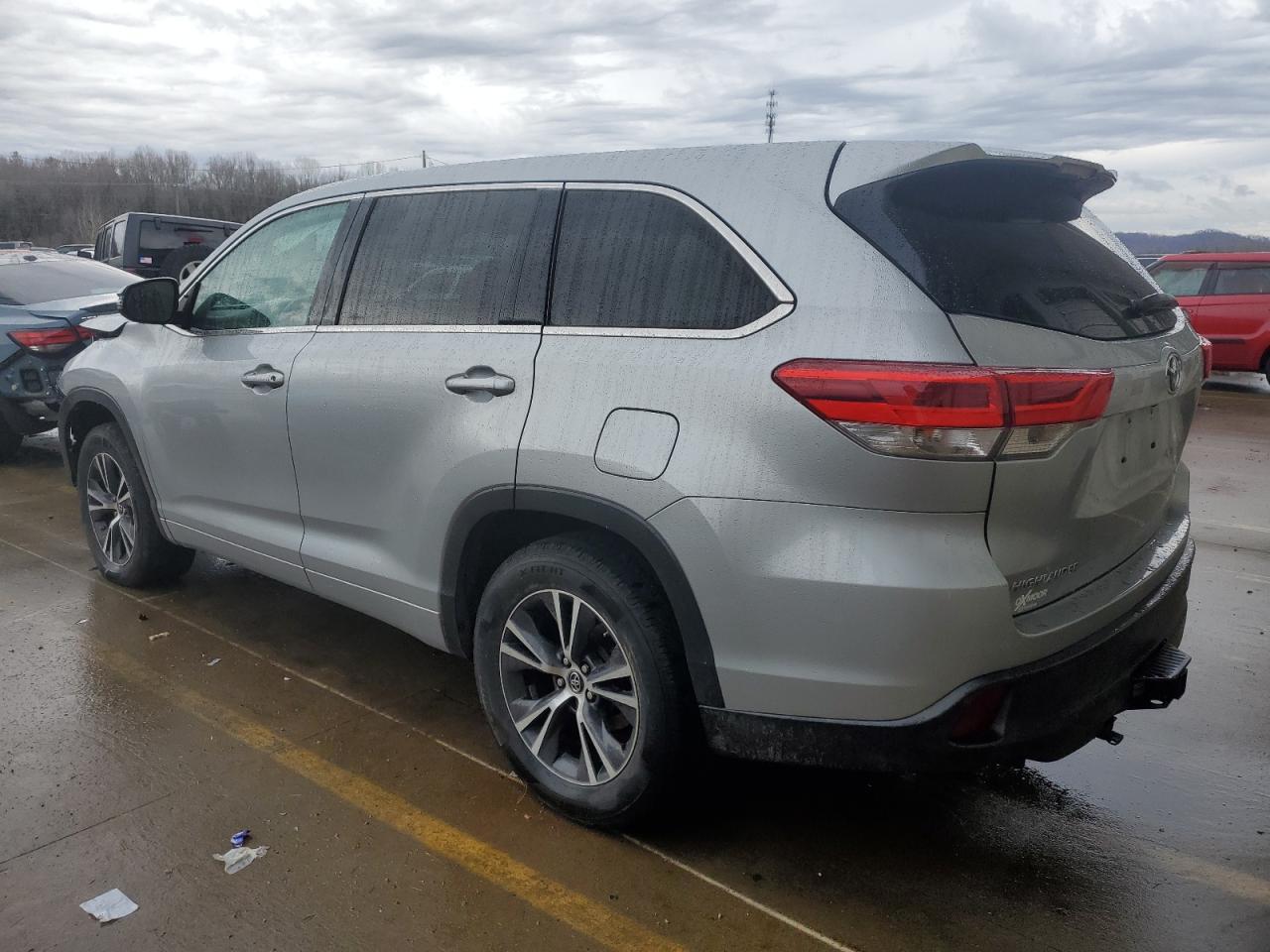 2018 TOYOTA HIGHLANDER - Image 2