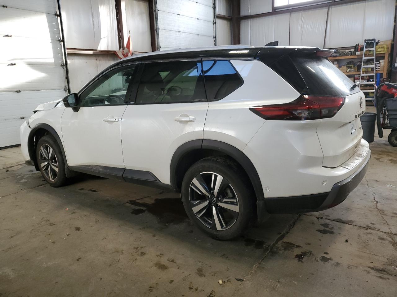 2024 NISSAN ROGUE SL - Image 2