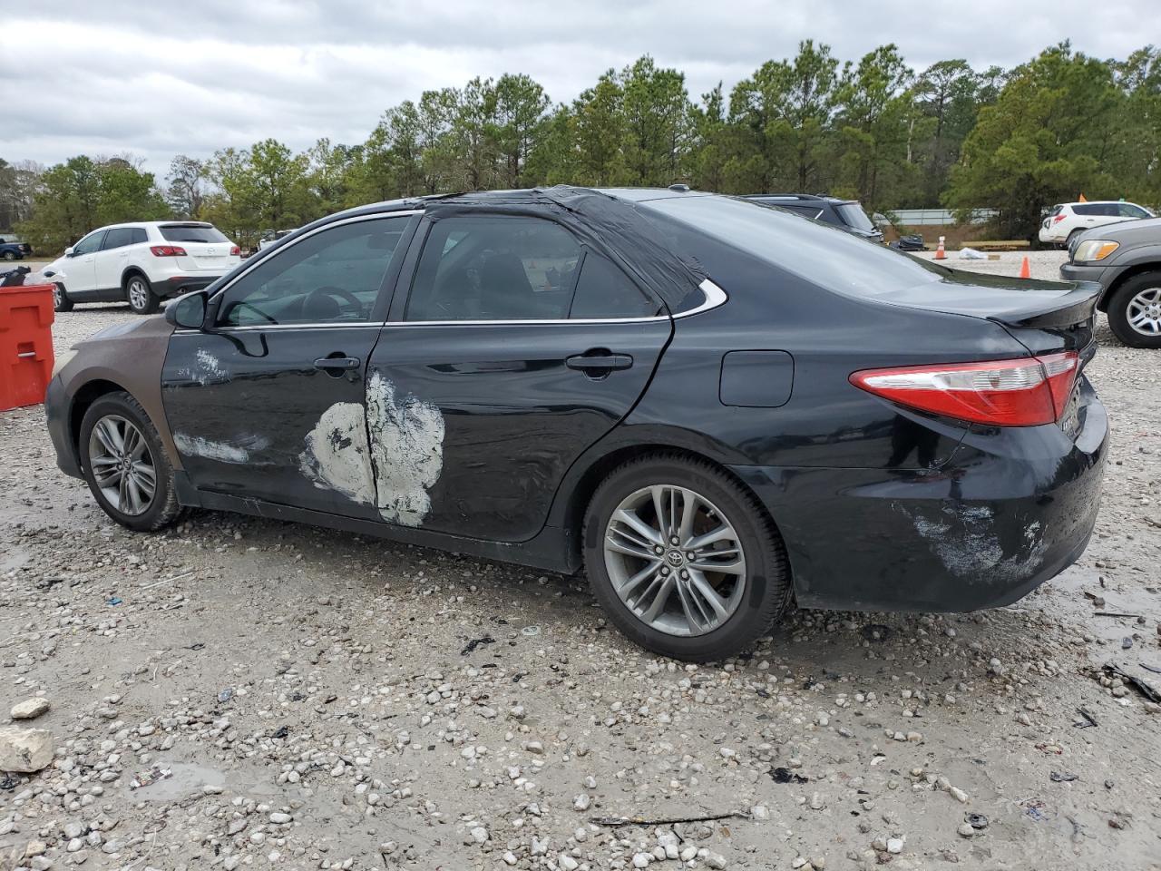 2015 TOYOTA CAMRY LE - Фото 2