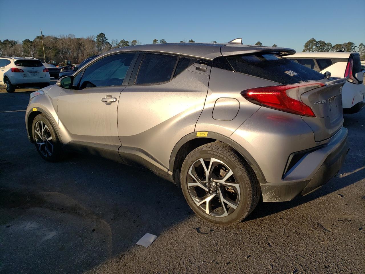 2018 TOYOTA C-HR XLE - Image 2