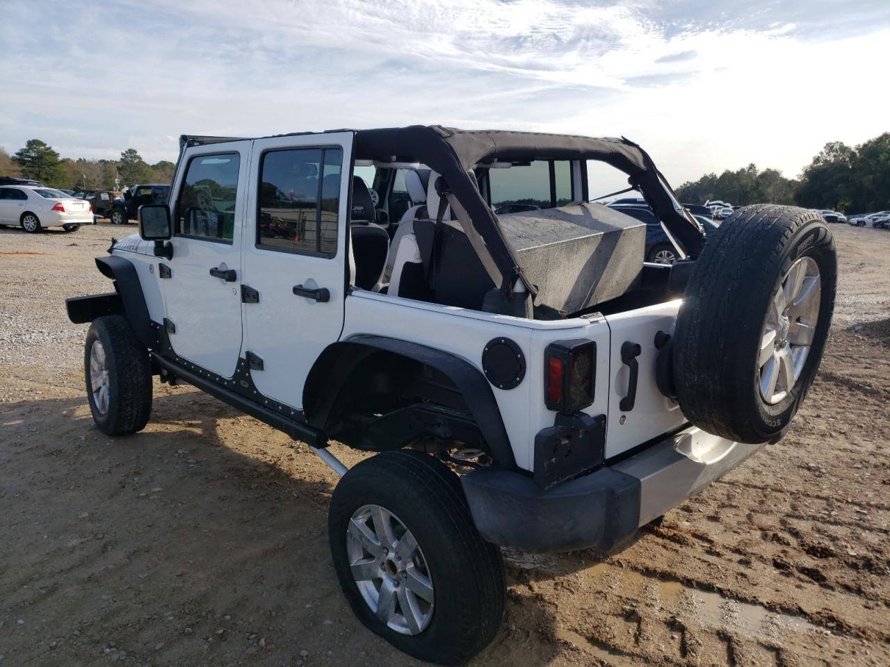 2017 JEEP WRANGLER U - Image 2