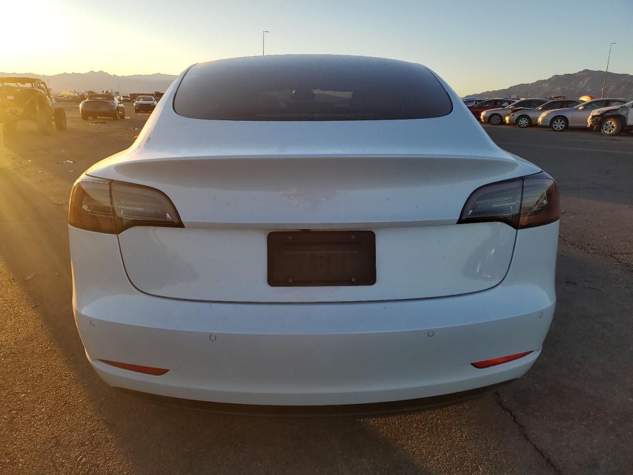 2021 TESLA MODEL 3 - Фото 6