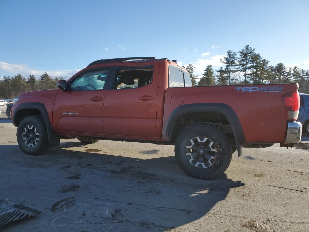 2017 TOYOTA TACOMA DOU - Фото 2
