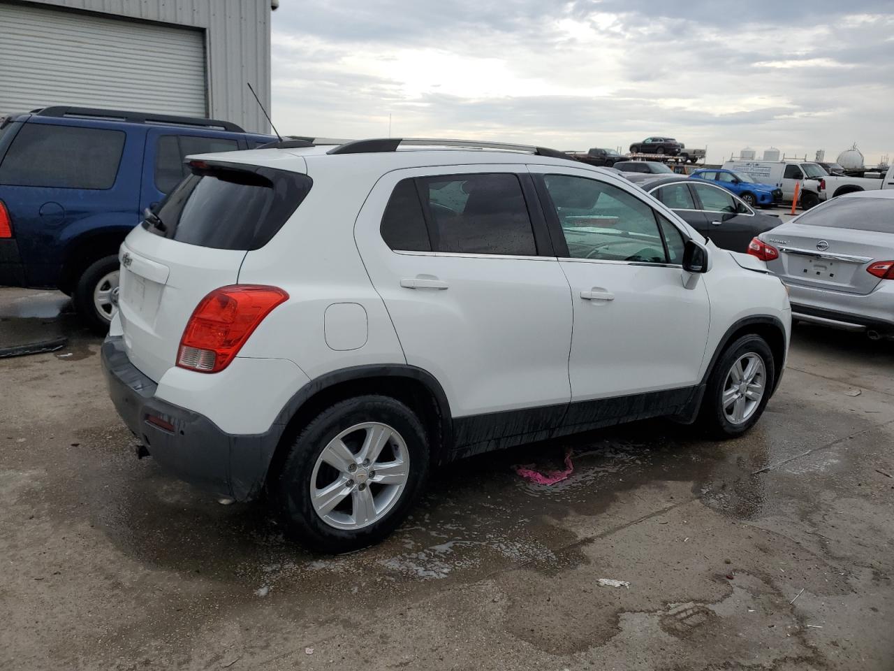 2015 CHEVROLET TRAX 1LT - Image 3